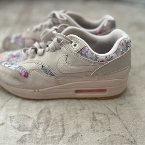 Nike Women’s Pink Floral Accent Leather Sneakers Air Max